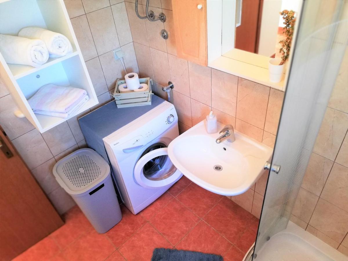 Apartment Anzotika Nin Exteriér fotografie