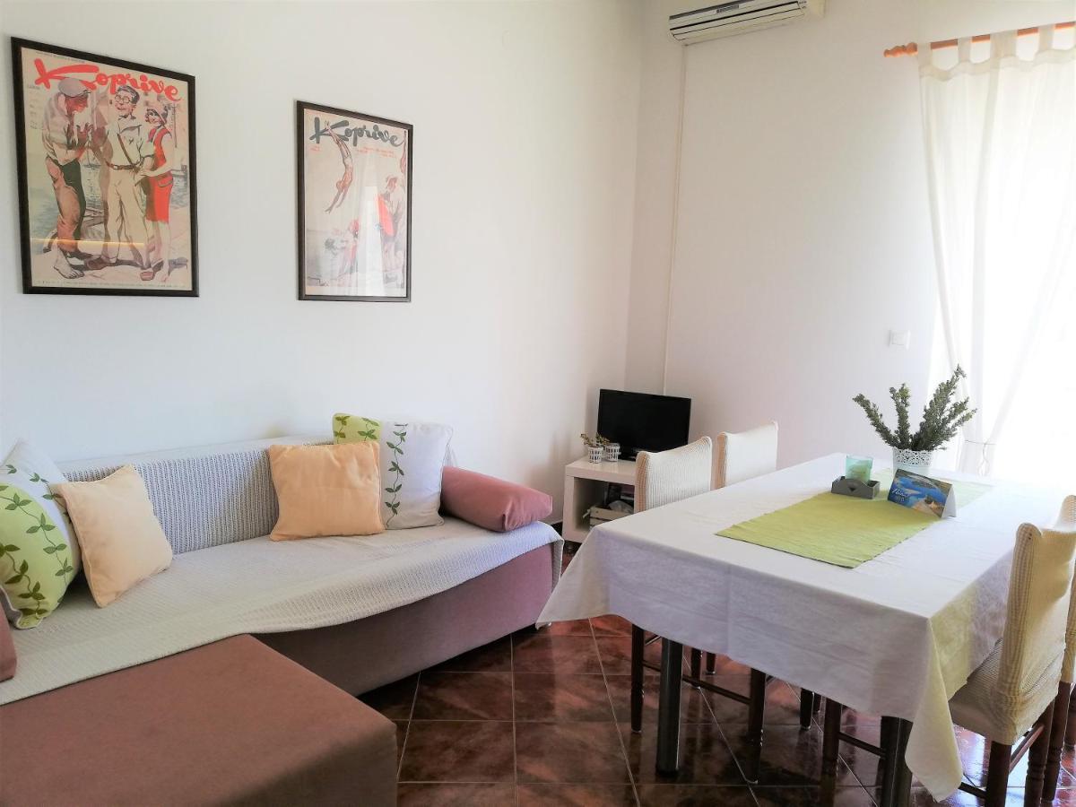 Apartment Anzotika Nin Exteriér fotografie