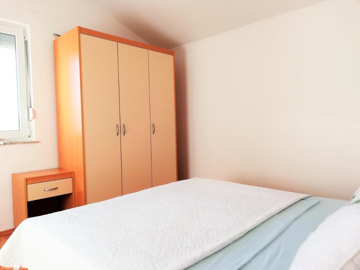Apartment Anzotika Nin Exteriér fotografie